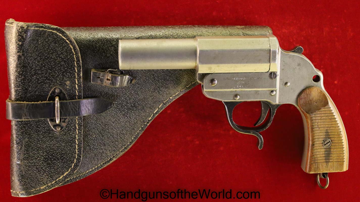 German Herr Flare Pistol, 26.5mm-Zinc with Holster - Handguns of the World
