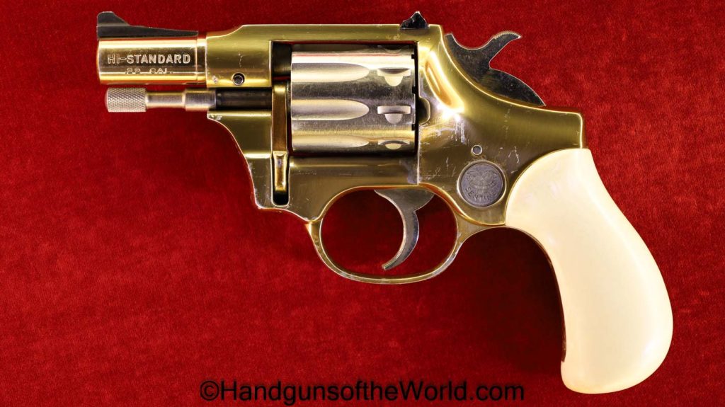 Handguns-of-the-World-.