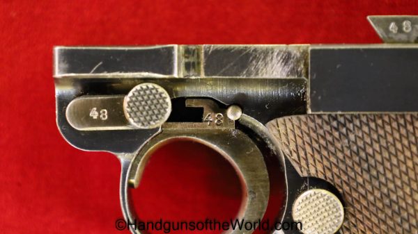 Luger P.08, Mauser S/42-1936, 9mm, German WWII Issue with a Matching Magazine - Image 24