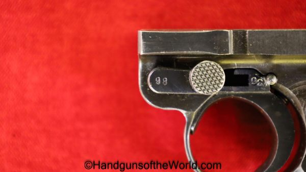 Luger P.08, 9mm, Mauser Banner 1940, Police Eagle C with a Matching Magazine-Mint - Image 23