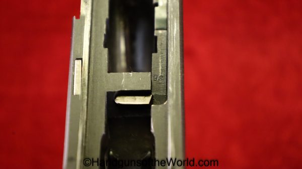 Luger P.08, 9mm, Mauser Banner 1940, Police Eagle C with a Matching Magazine-Mint - Image 27
