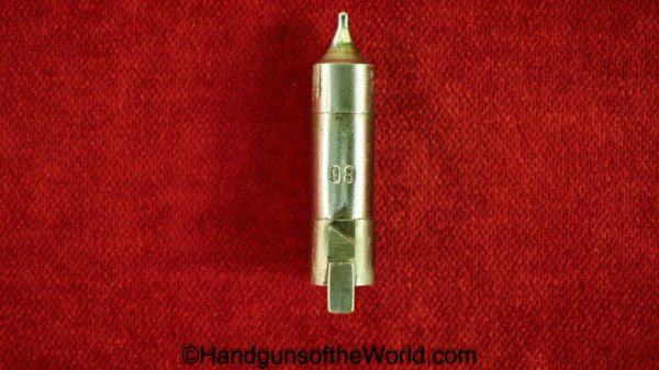 Luger P.08, 9mm, Mauser Banner 1940, Police Eagle C with a Matching Magazine-Mint - Image 28