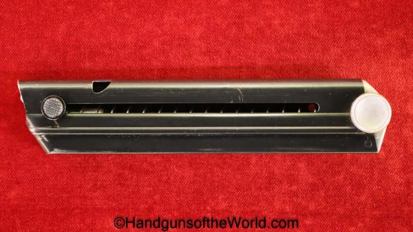 Luger P.08, 9mm, Mauser Banner 1940, Police Eagle C with a Matching Magazine-Mint - Image 40