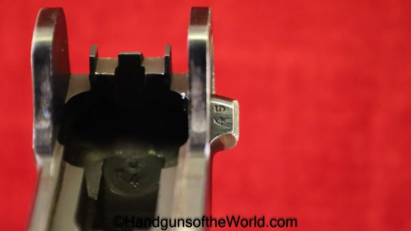 Luger P.08 S/42-1937,9mm, German WWII Issue with a Matching Magazine - Image 25