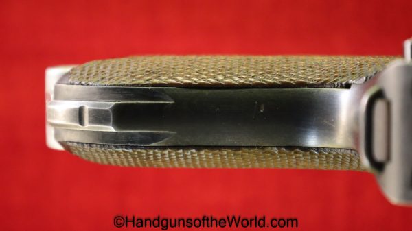 Luger P.08 S/42-1937,9mm, German WWII Issue with a Matching Magazine - Image 4