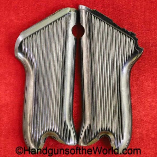 Luger, P.08, Grips, Lined, black, Bakelite, Postwar, post-war, post war, original, collectible, P08, P 08, P-08, German, Germany, East, West, Cold War