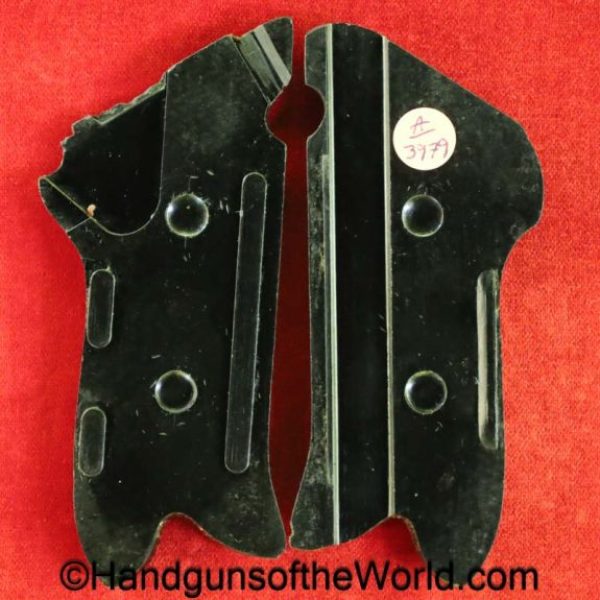 Luger, P.08, Grips, Lined, black, Bakelite, Postwar, post-war, post war, original, collectible, P08, P 08, P-08, German, Germany, East, West, Cold War