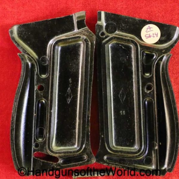 Walther, P-38, Grips, WWII, Era, Durofol, WW2, brown, resin, woodgrain, pattern, original, collectible, German, Germany, P38, P 38, P.38, real, old, vintage