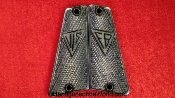 Radom, VIS, P-35, Grips, early, black, Bakelite, small grip screw, original, collectible, German, Germany, WWII, WW2, P35, P.35, P 35, pair, set, grip